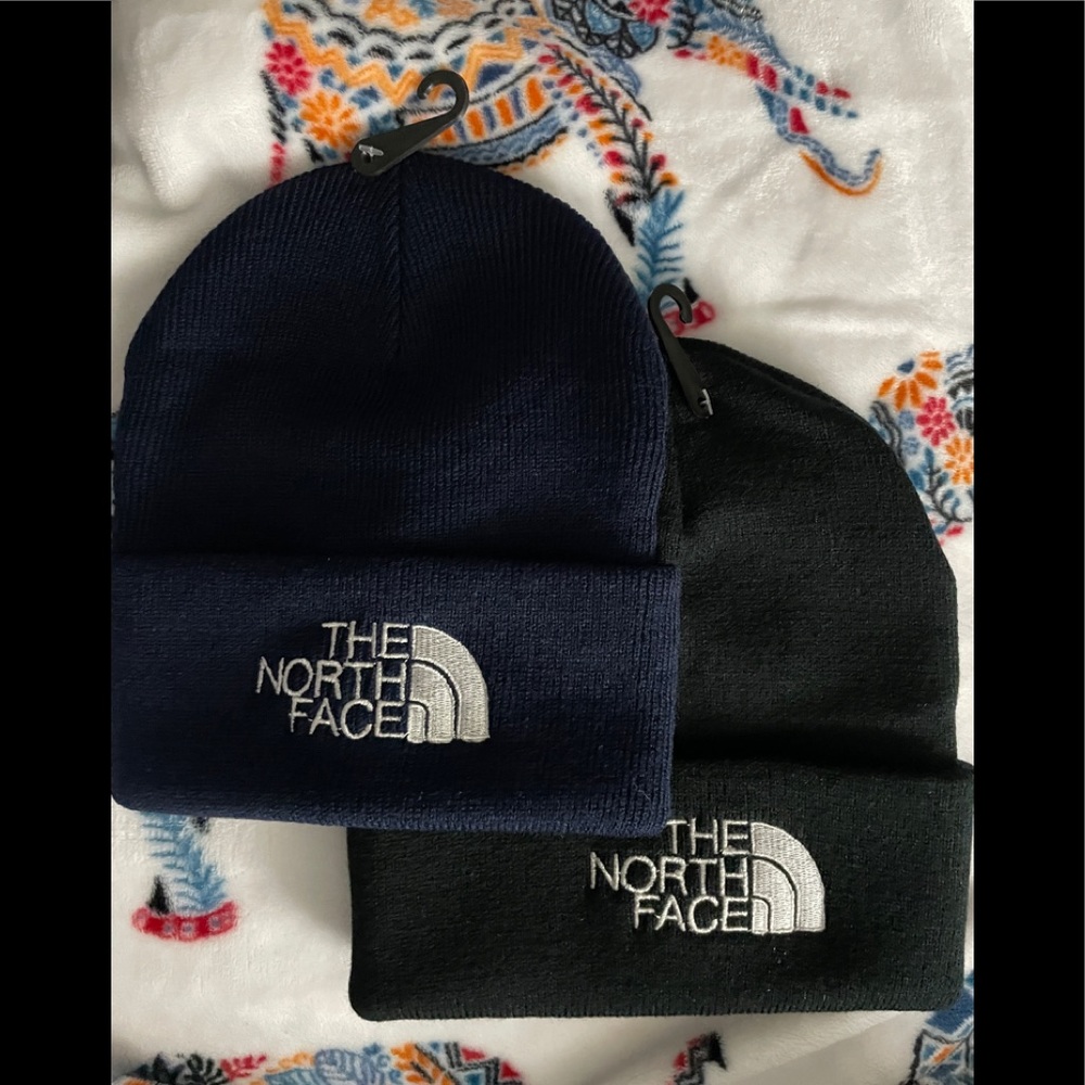 SOLD! 2 winter hat! Great gift 🎁